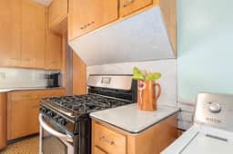 Manistee Pet Friendly Home with 3 Beds / 2 Baths - Image 5