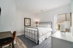 Onekama Luxury Suite #5 with King size bed - Image 2
