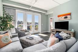 2 bed condo on Manistee River, Downtown - Image 5
